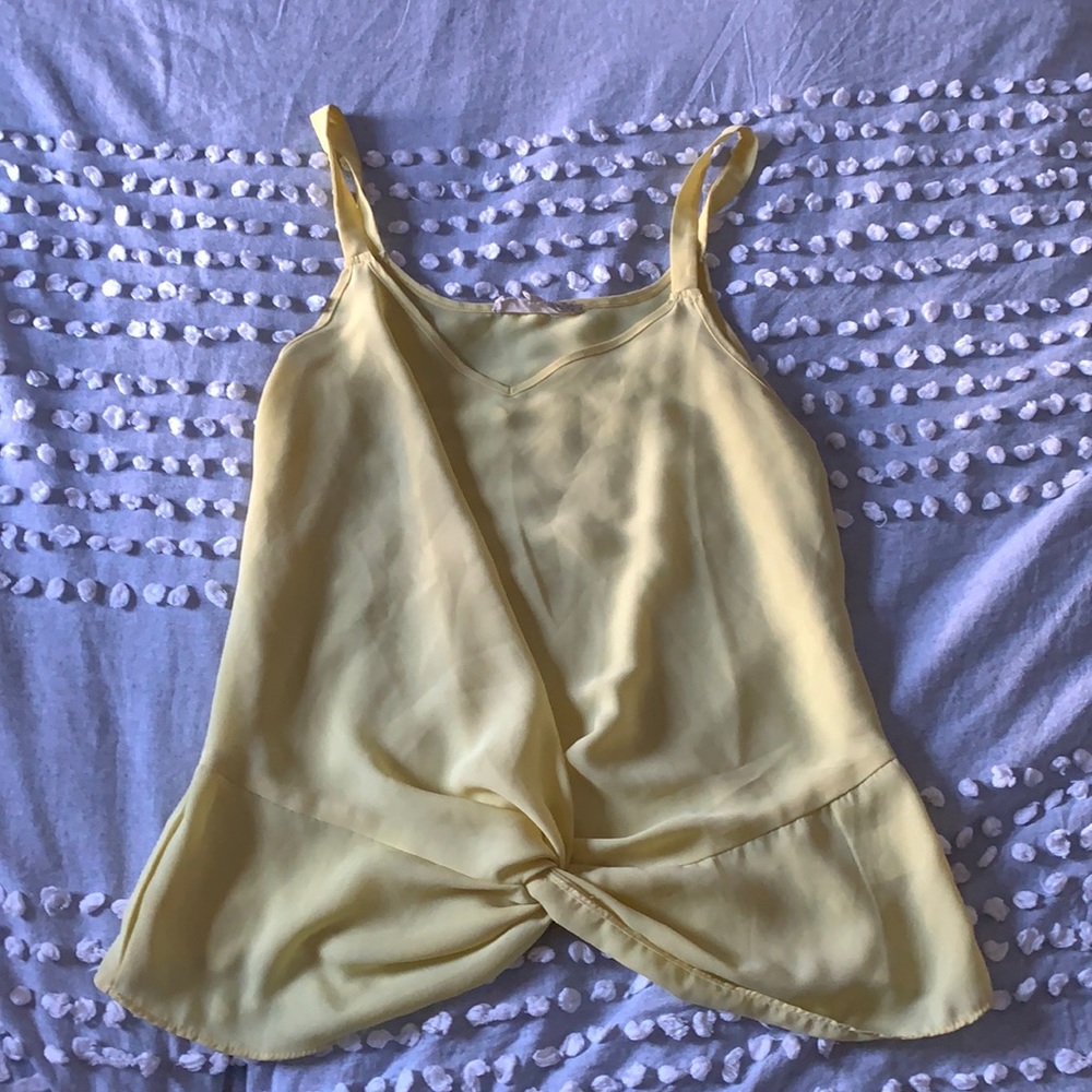 Yellow tank top size L 🌸10for10$🌸